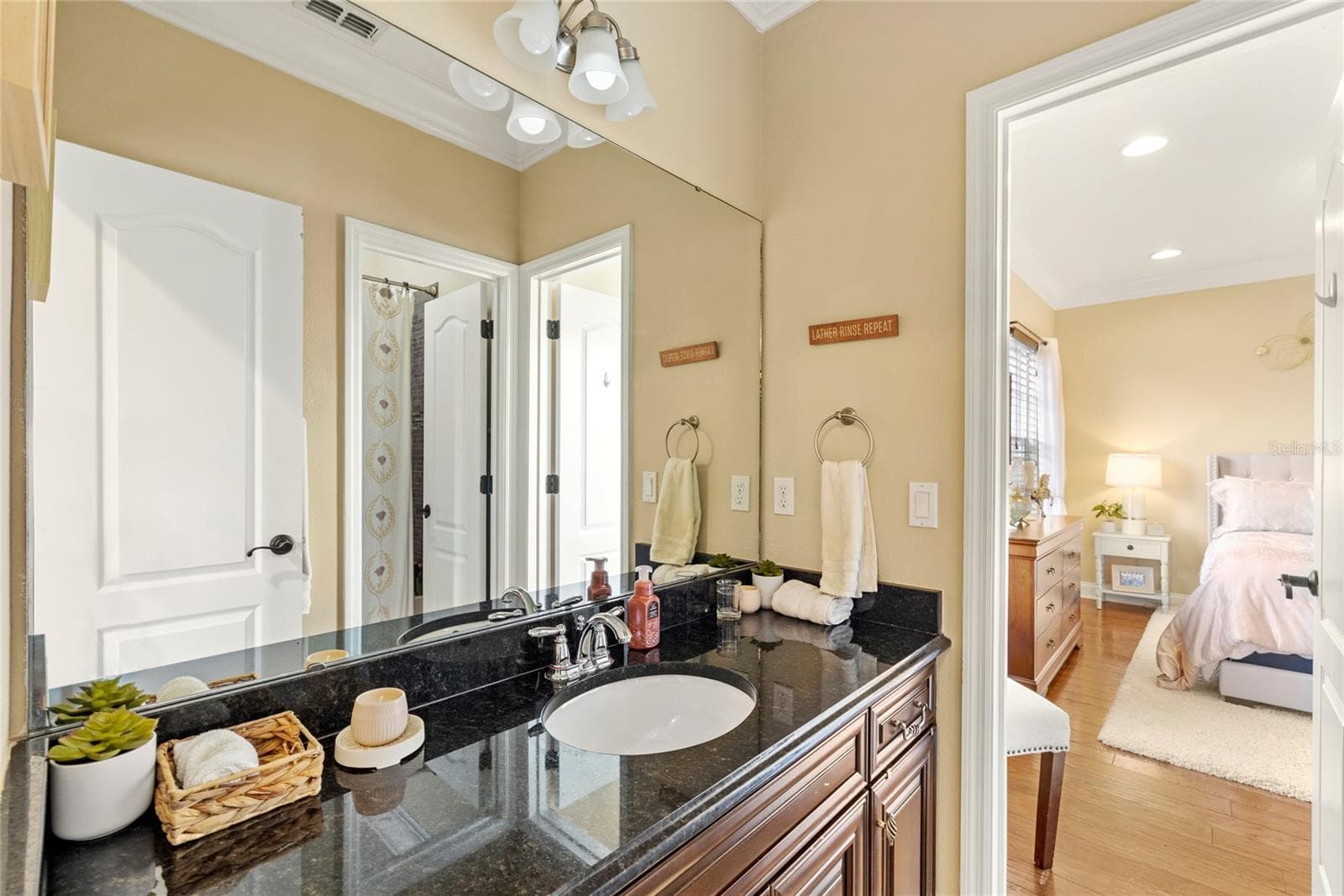 Guest Bathroom, Jack & Jill - 13817 ELIOT AVE, ORLANDO