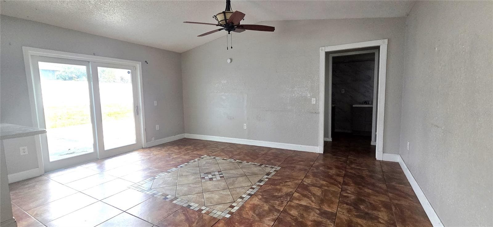 Single Family Residence at 6012 LAKE RUTH DR E, DUNDEE, photo 13 of 43
