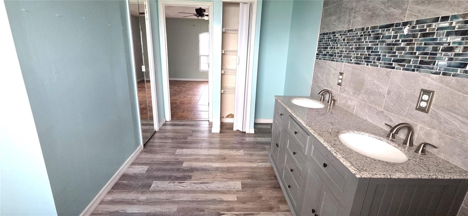 Single Family Residence at 6012 LAKE RUTH DR E, DUNDEE, photo 27 of 43