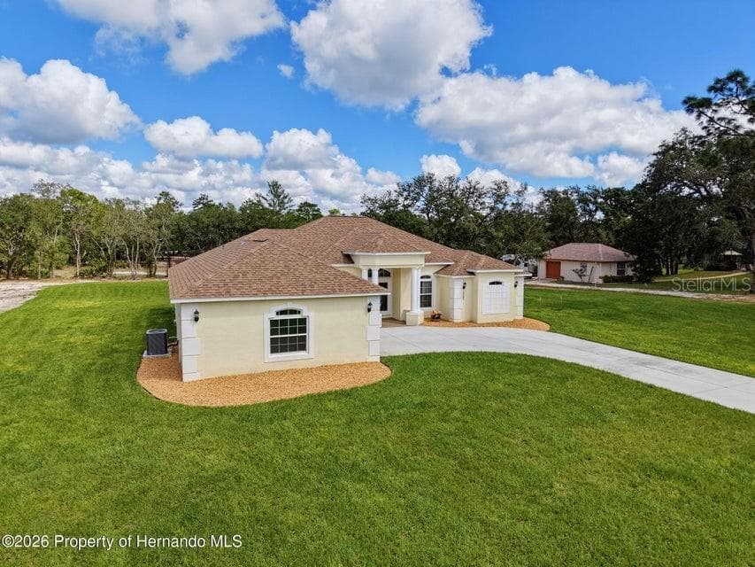 Single Family Residence at 10389 MARVISTA CT, WEEKI WACHEE, photo 3 of 76