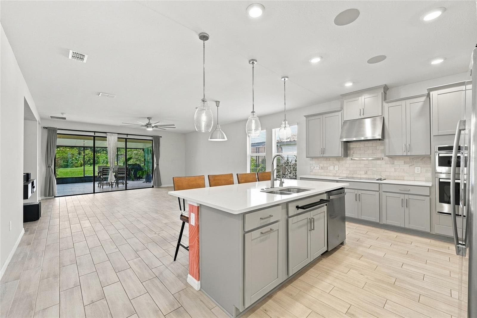 Single Family Residence at 1801 GOBLET COVE ST, KISSIMMEE, photo 11 of 43