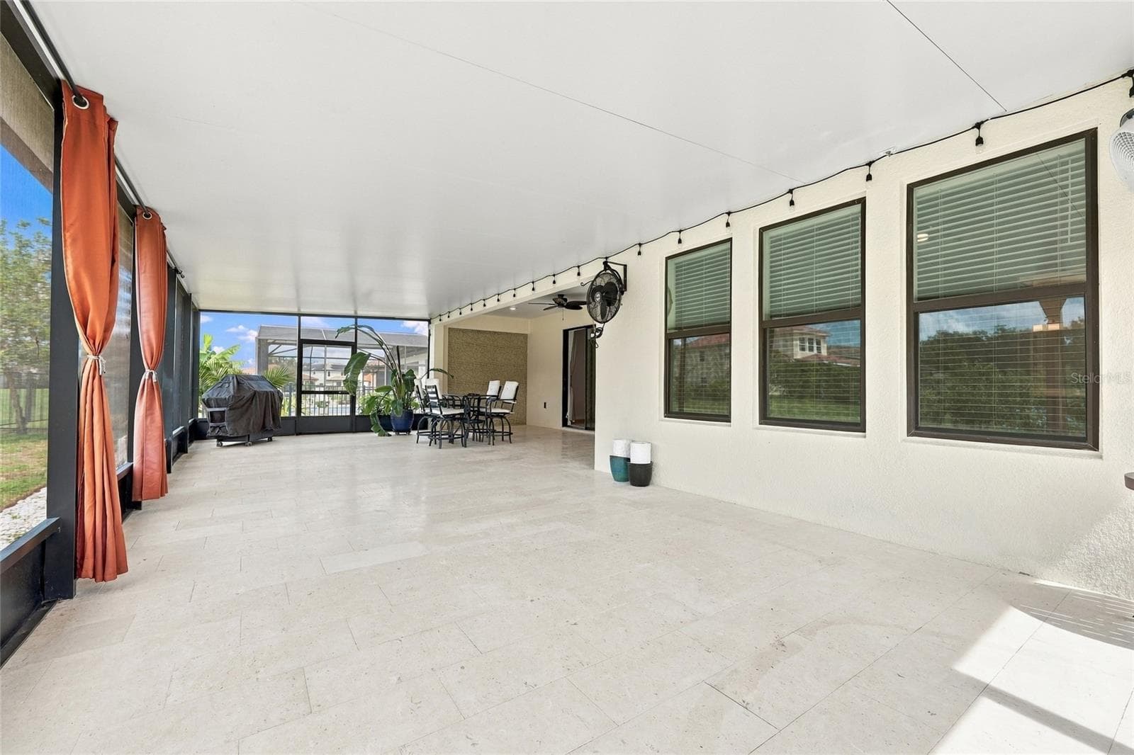 Extended Lanai - Tiled & Screened - with Beautiful Nature View - 1801 GOBLET COVE ST, KISSIMMEE