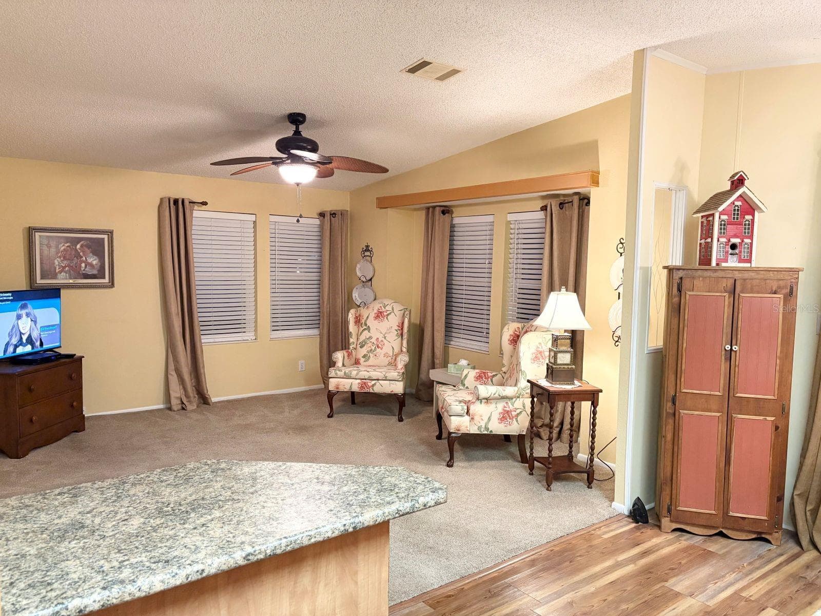 Family room open to kitchen - 809 STARBOARD AVE, EDGEWATER