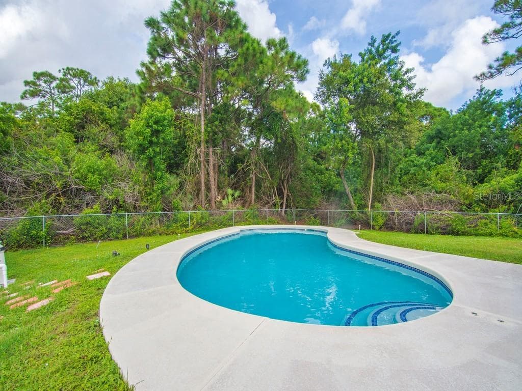 Single Family Residence at 5717 BIRCH DR, FORT PIERCE, photo 26 of 41