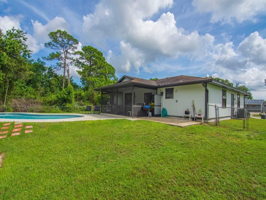 Single Family Residence at 5717 BIRCH DR, FORT PIERCE, photo 34 of 41