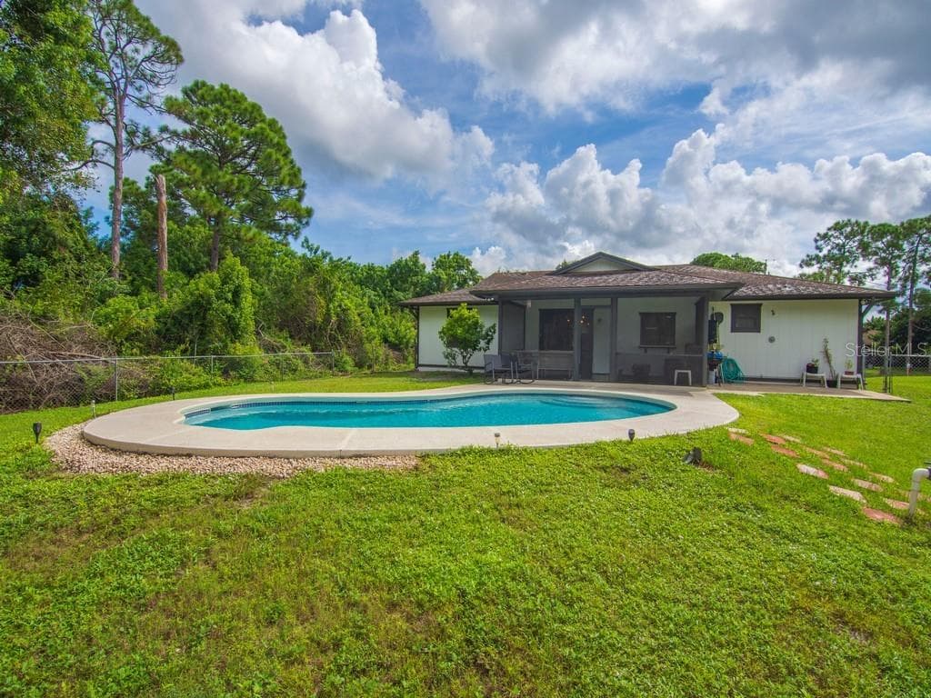Single Family Residence at 5717 BIRCH DR, FORT PIERCE, photo 36 of 41