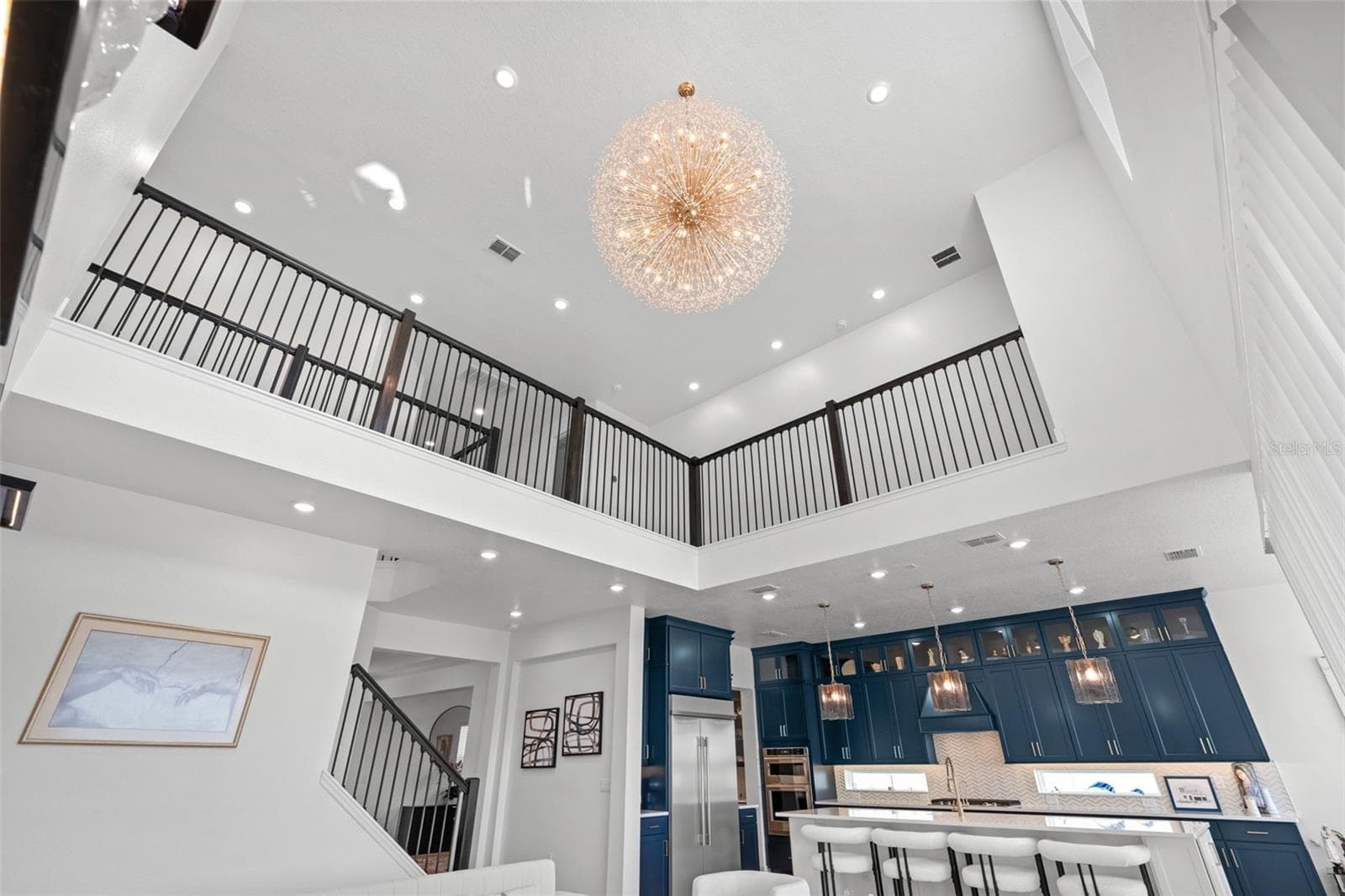 Dramatic two story living room. - 4617 GOLDEN BIRCH AVE, CLERMONT