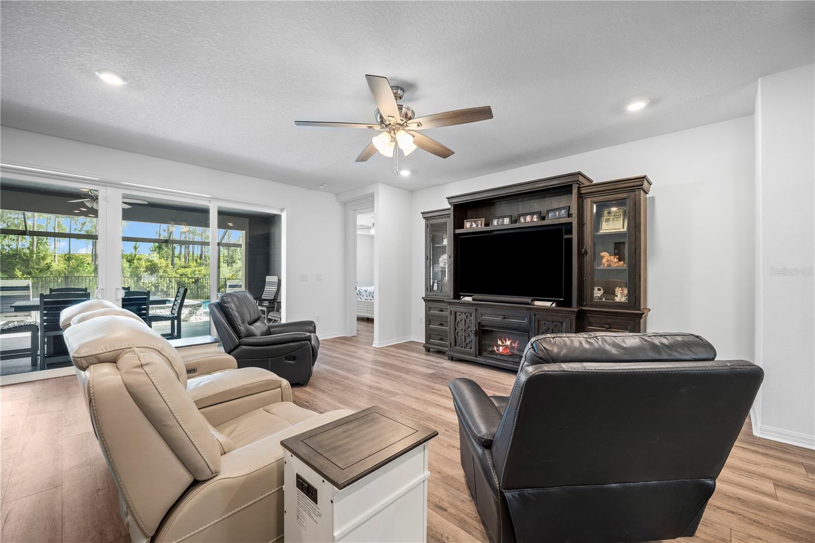 Single Family Residence at 2453 GLADE LN, GREEN COVE SPRINGS, photo 31 of 73