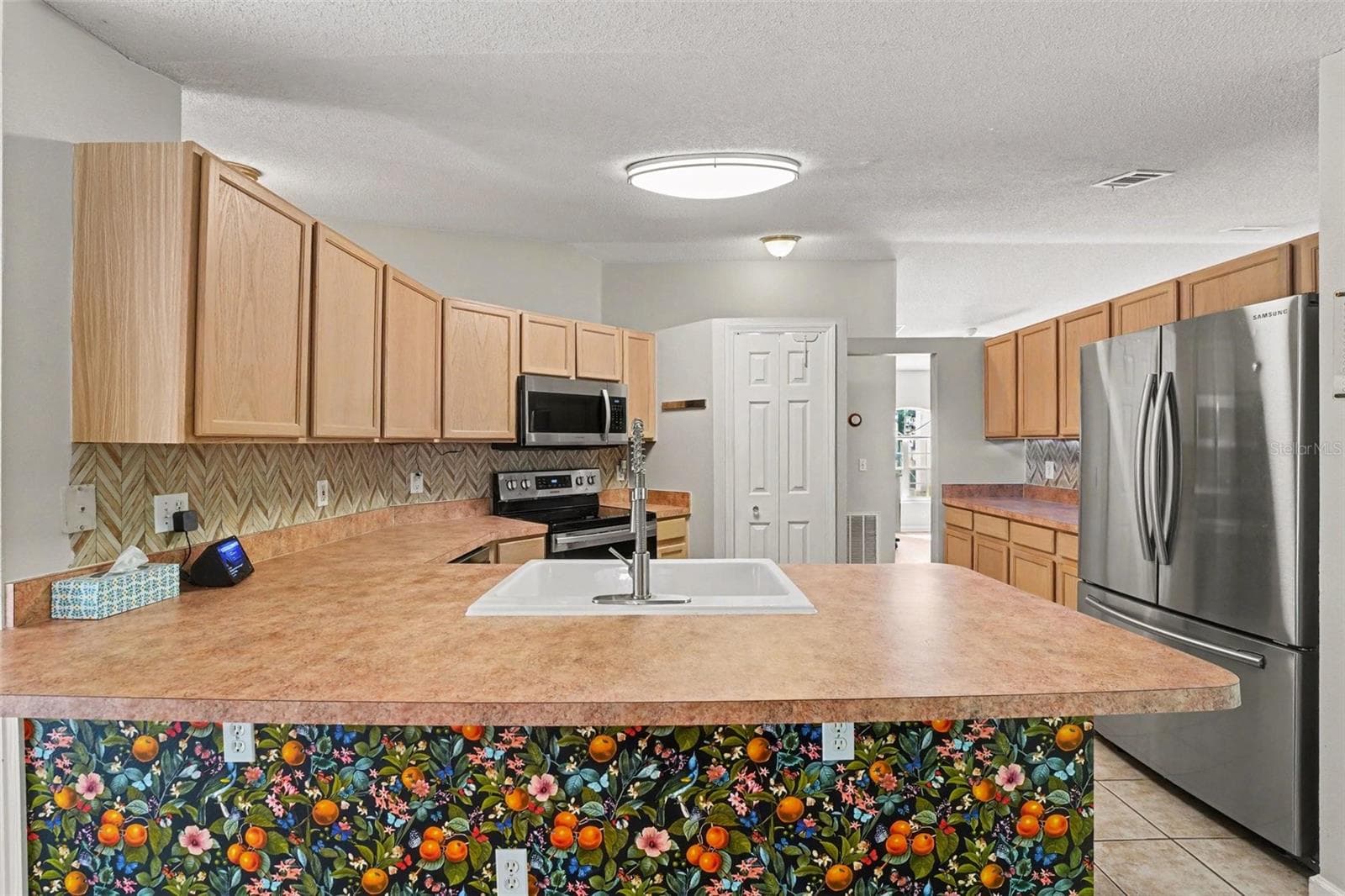 Single Family Residence at 107 MEDITERRANEAN CT, KISSIMMEE, photo 5 of 32