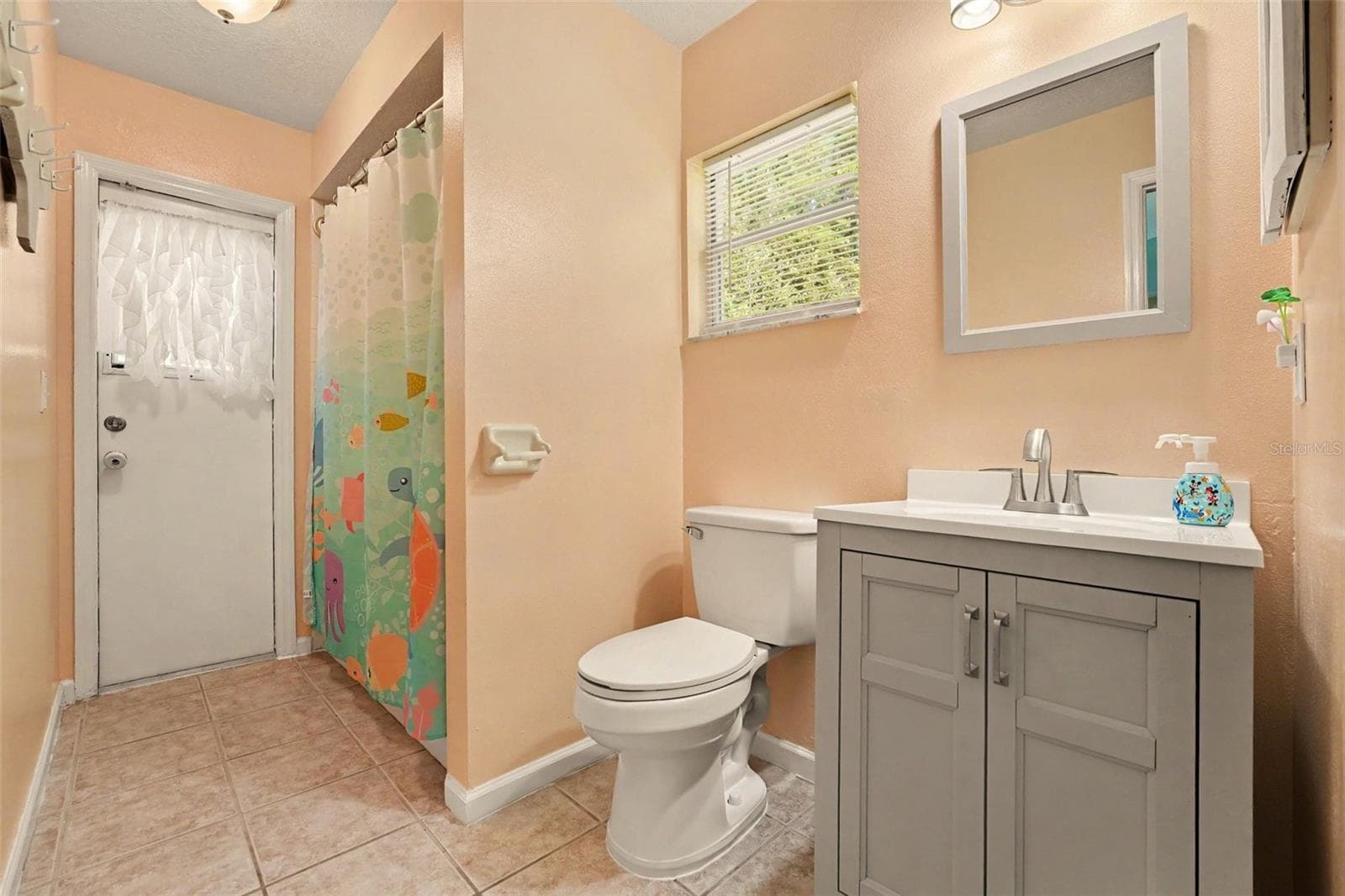 Single Family Residence at 107 MEDITERRANEAN CT, KISSIMMEE, photo 18 of 32