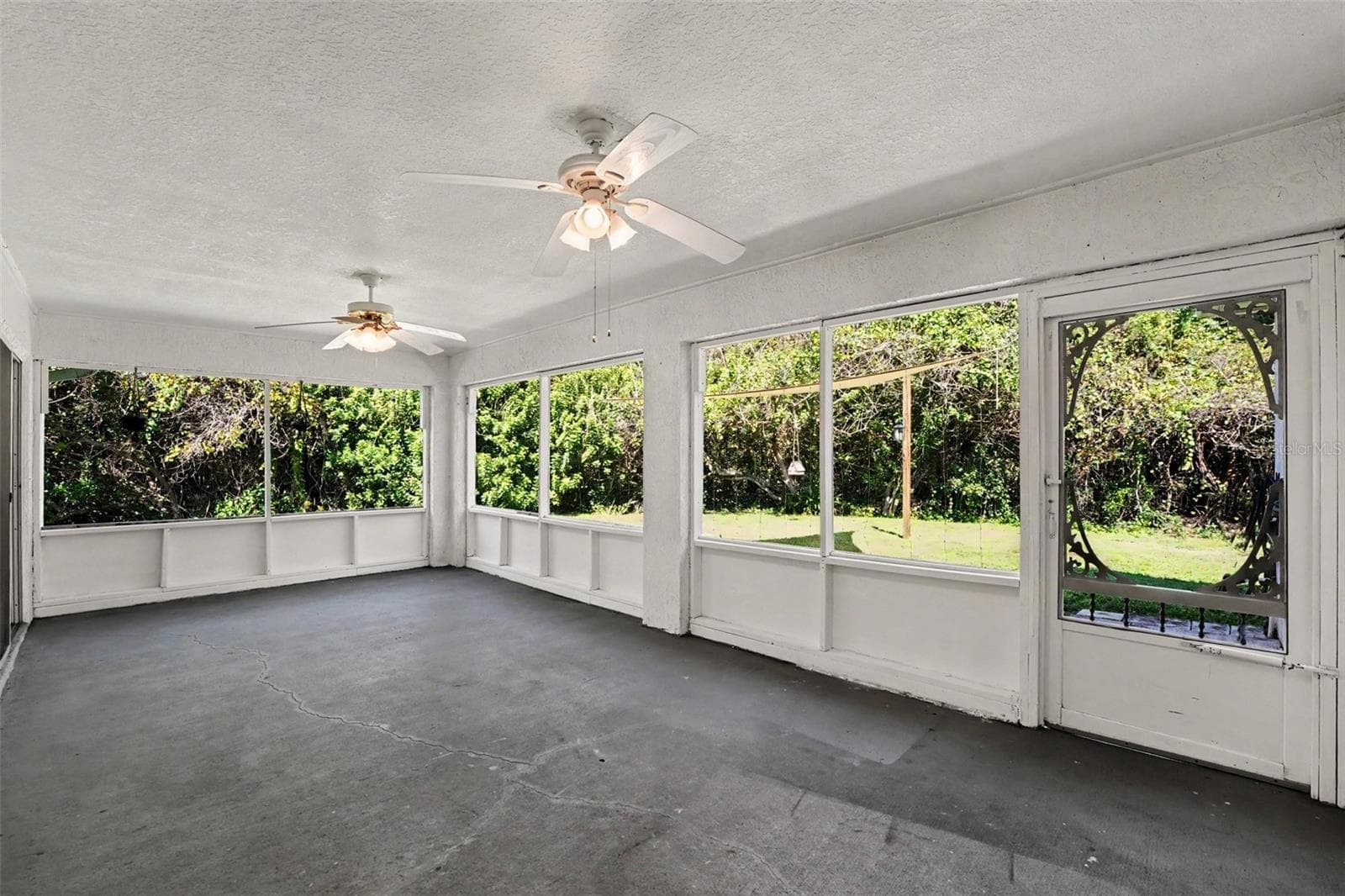 Single Family Residence at 107 MEDITERRANEAN CT, KISSIMMEE, photo 24 of 32