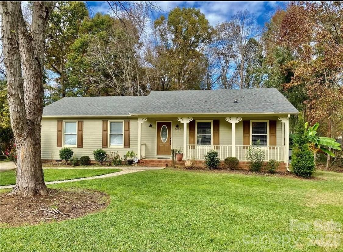 Pic of Home without ramp - Charlotte