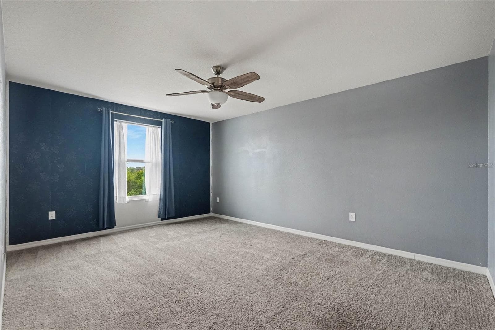 Single Family Residence at 6104 SHIPROCK AVE, SPRING HILL, photo 19 of 34