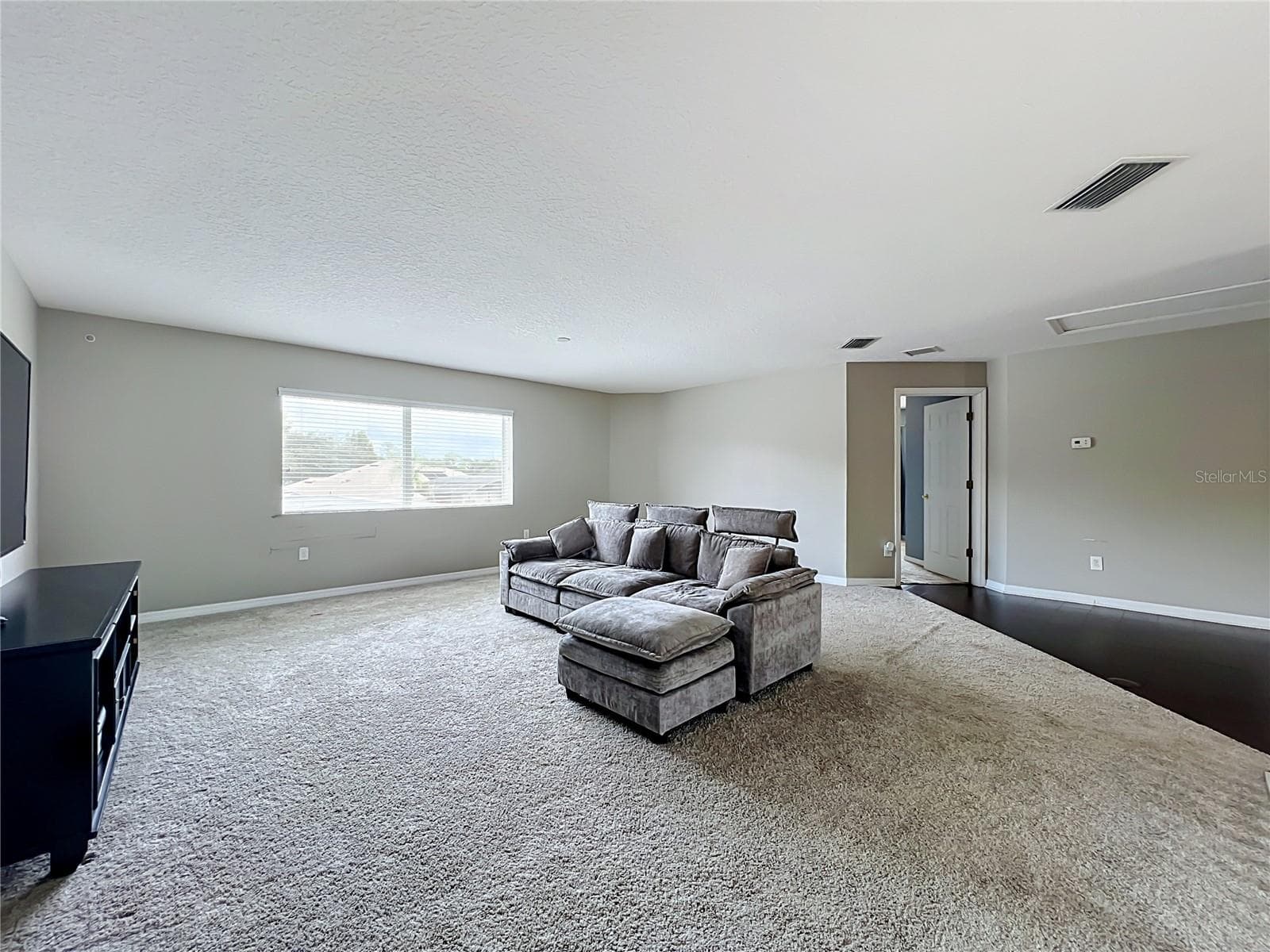 Single Family Residence at 1587 THORNAPPLE LN, SANFORD, photo 36 of 70