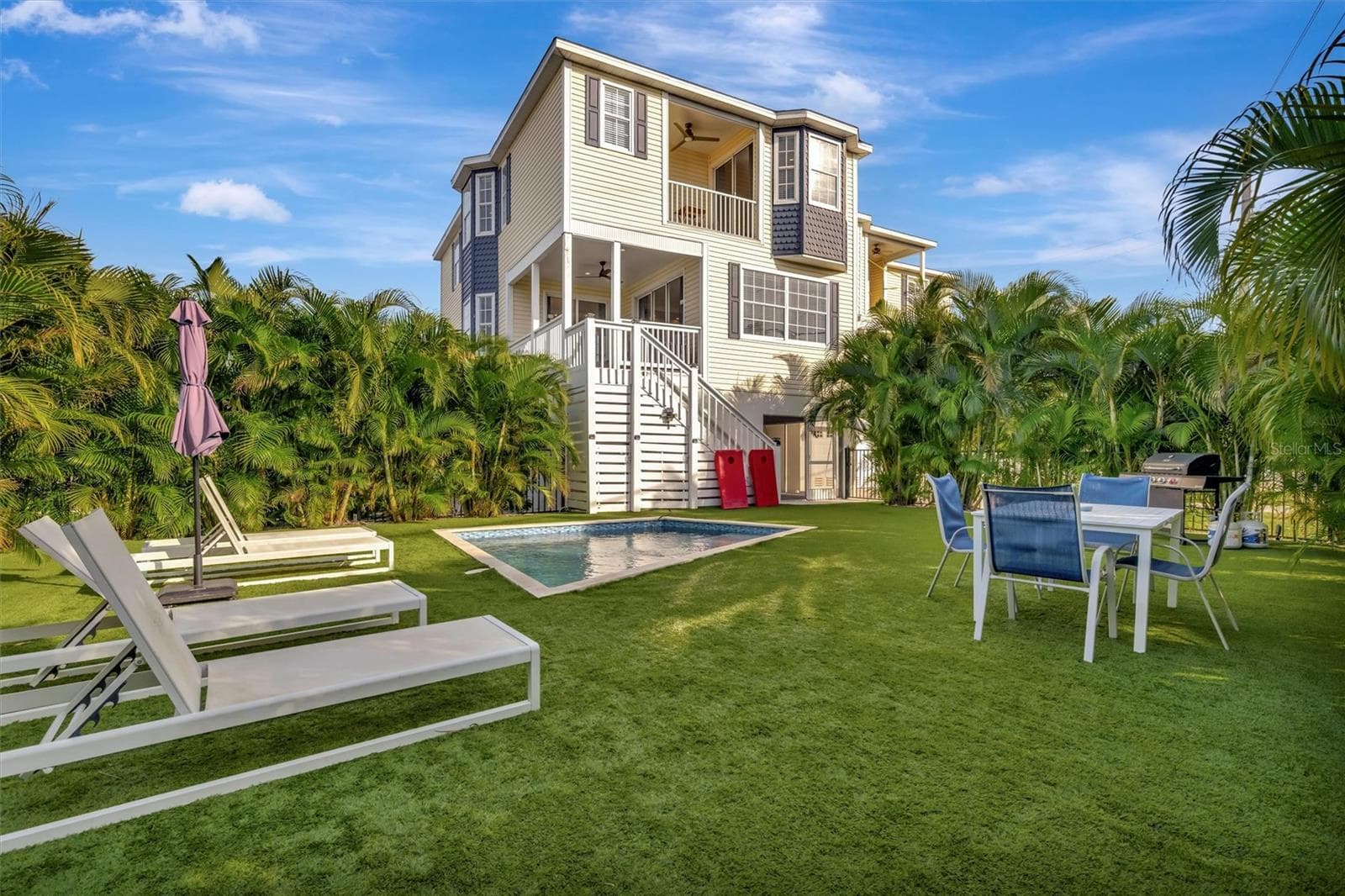 Single Family Residence at 303 58TH ST, HOLMES BEACH, photo 5 of 100