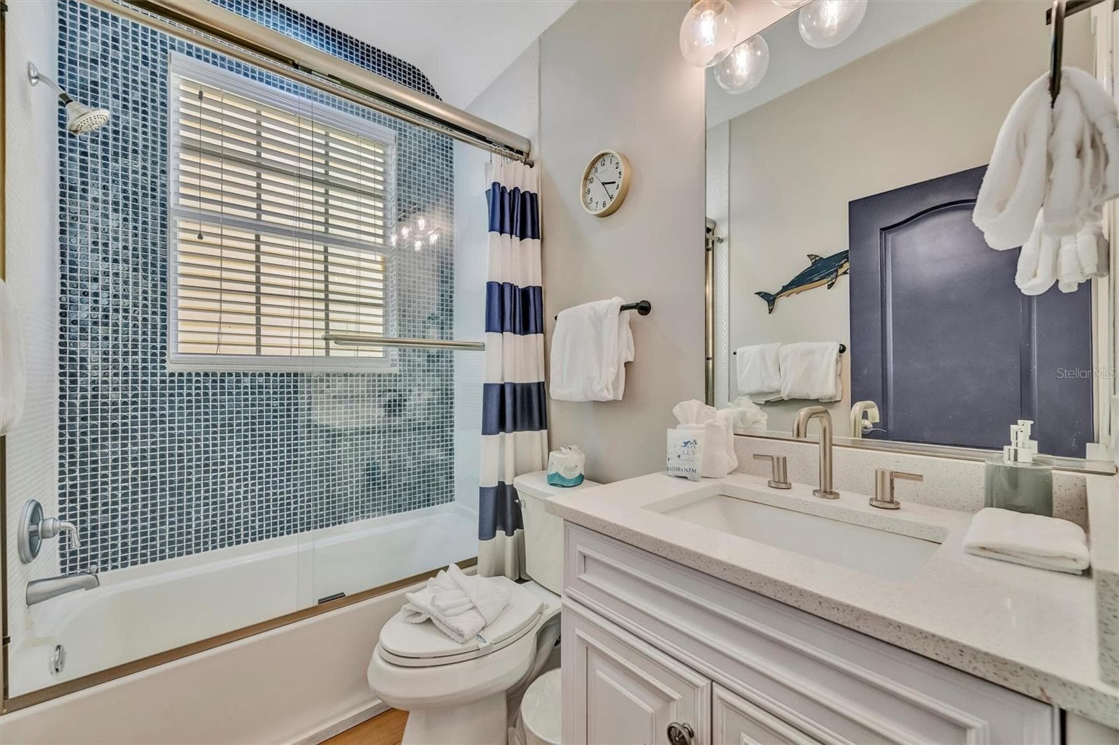 2nd bath - 303 58TH ST, HOLMES BEACH