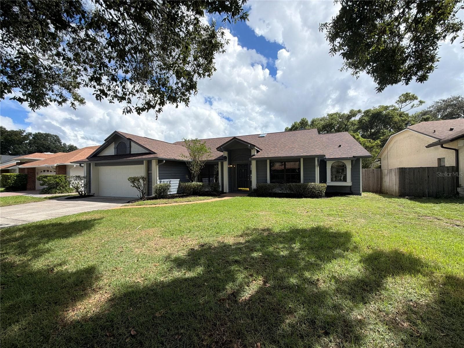 3339 PAISLEY CIR