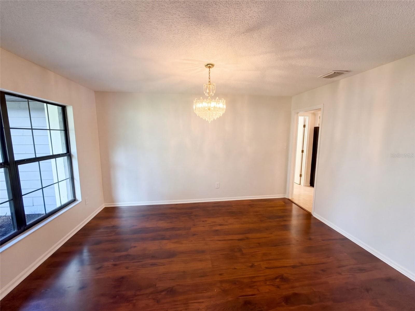 Single Family Residence at 3339 PAISLEY CIR, ORLANDO, photo 8 of 19