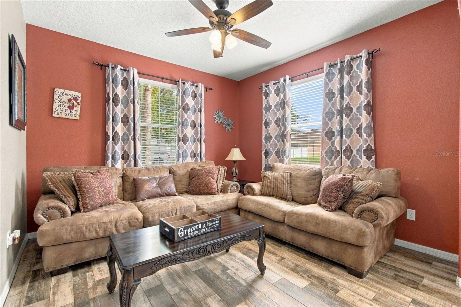 Single Family Residence at 12623 DRAKEFIELD DR, SPRING HILL, photo 9 of 44