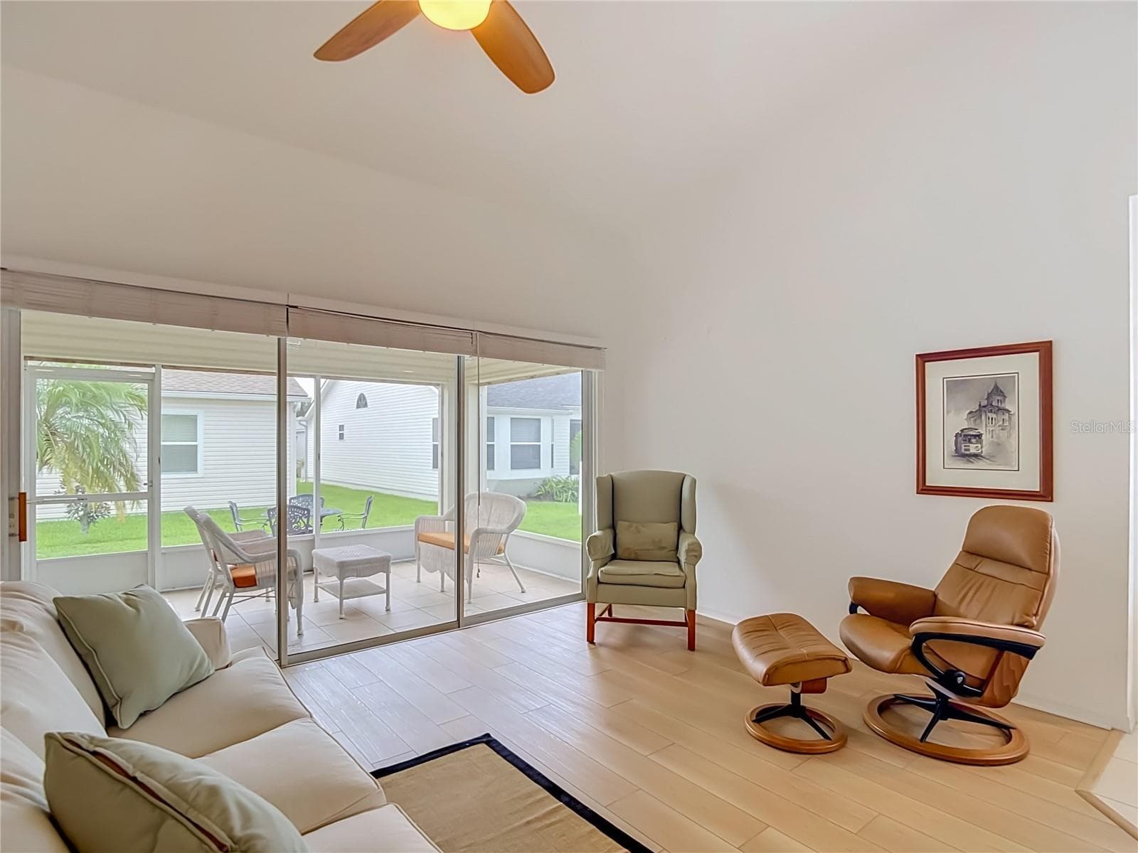 Living Room - 572 SALMON CT, OLDSMAR