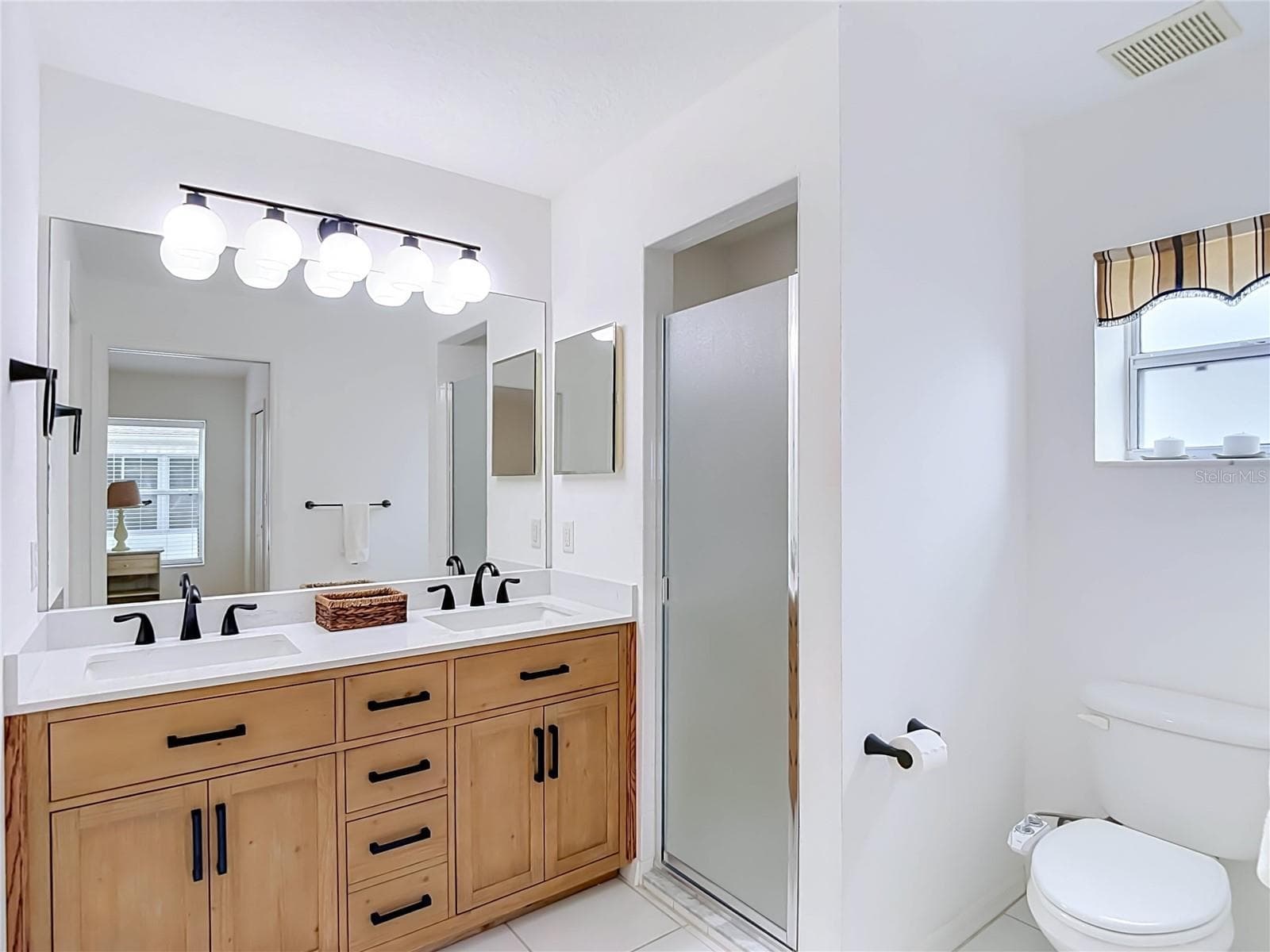 Primary En Suite - 572 SALMON CT, OLDSMAR