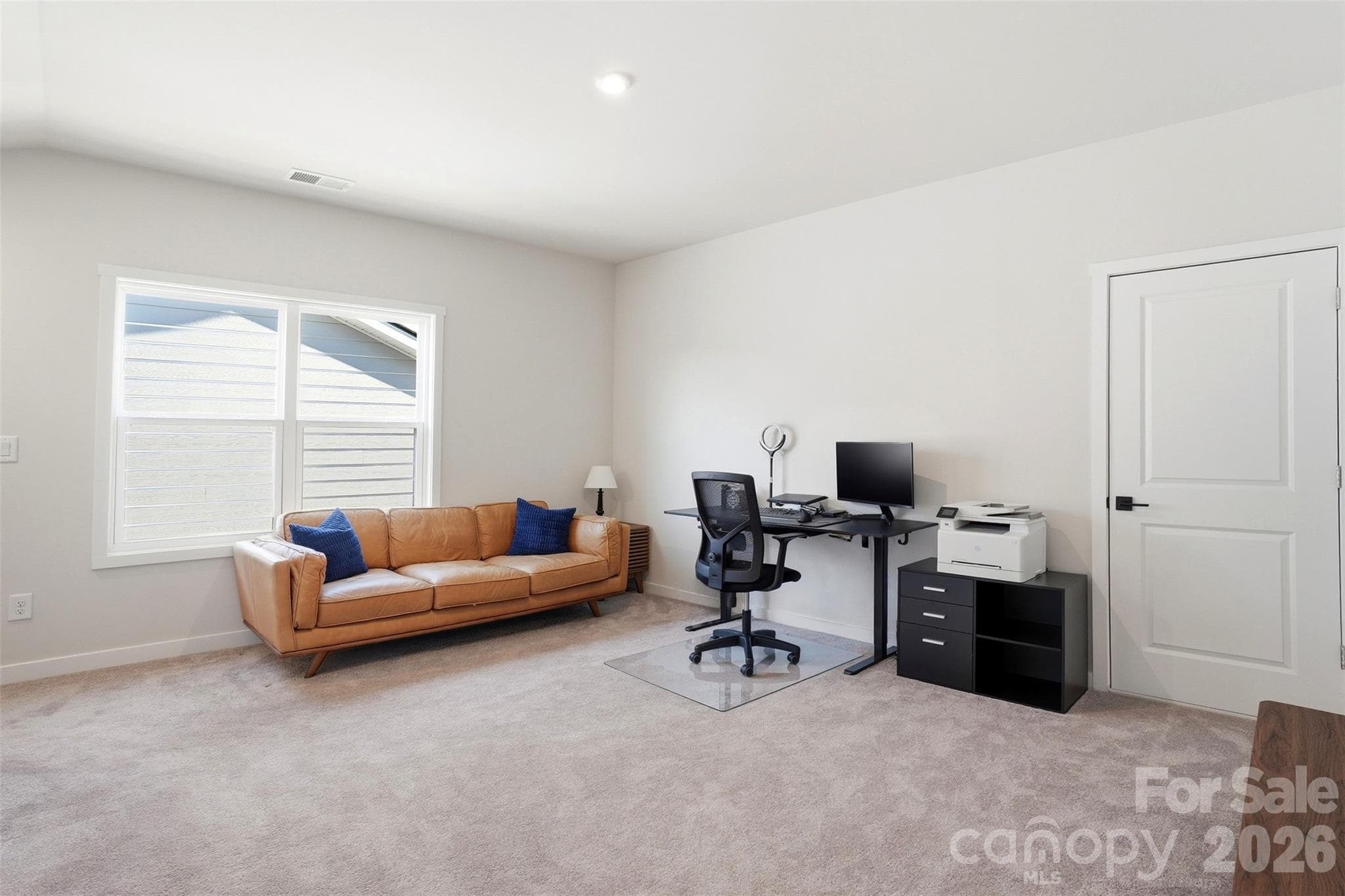 Single Family Residence at 7104 Wayfarer Drive, Charlotte, photo 16 of 32