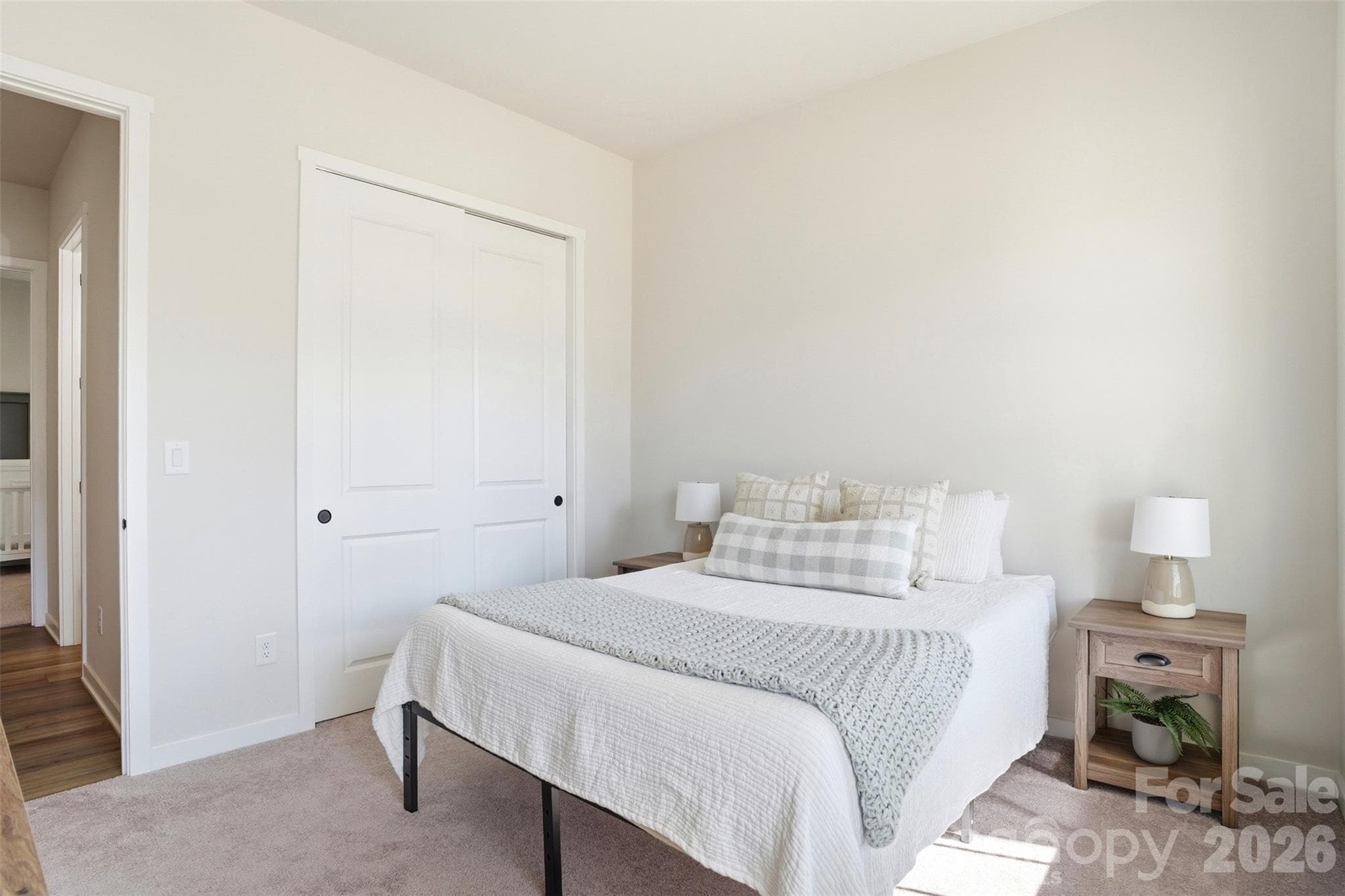 Single Family Residence at 7104 Wayfarer Drive, Charlotte, photo 19 of 32
