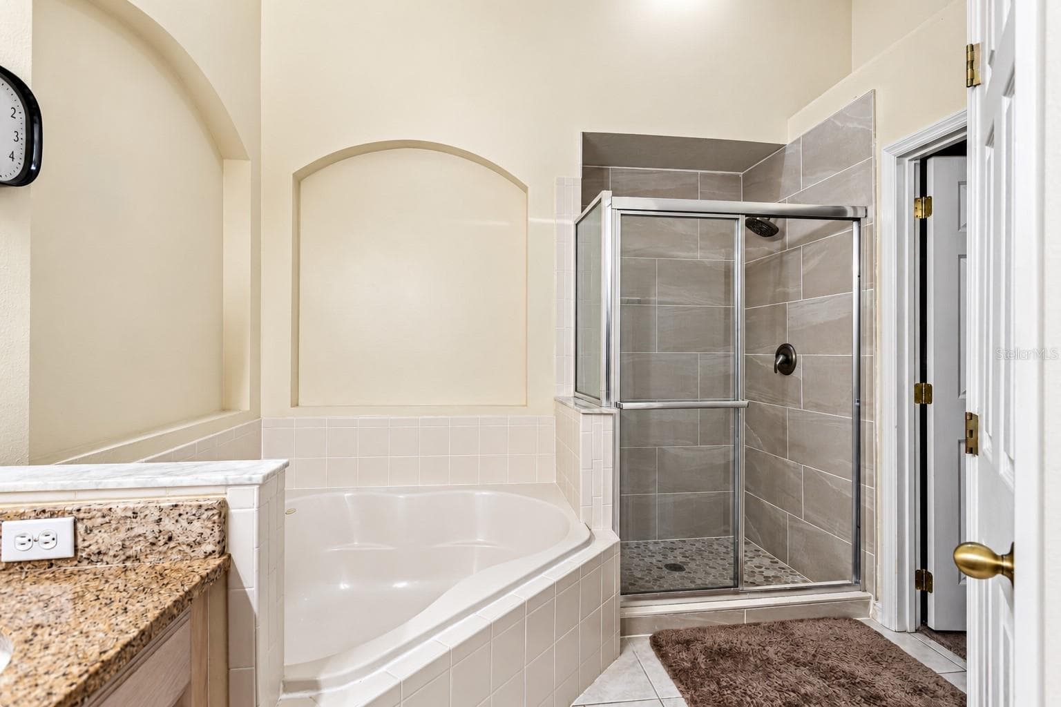 Single Family Residence at 5737 LAKE CHAMPLAIN DR, ORLANDO, photo 22 of 28
