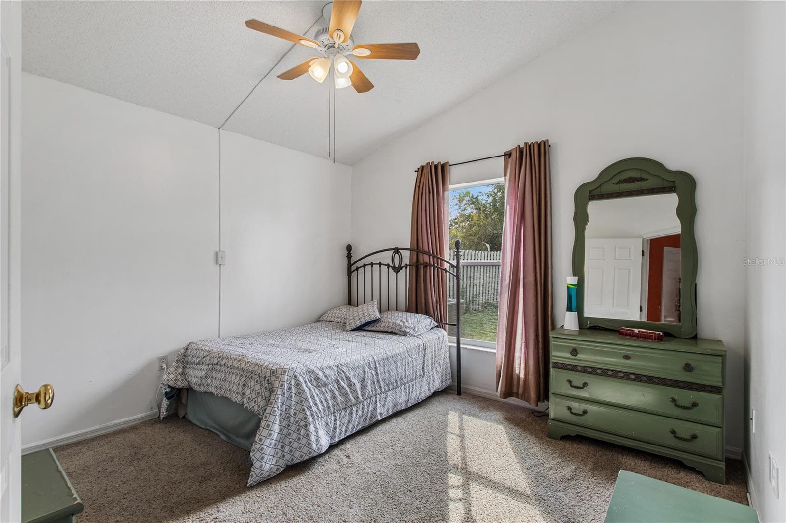 Single Family Residence at 5737 LAKE CHAMPLAIN DR, ORLANDO, photo 25 of 28