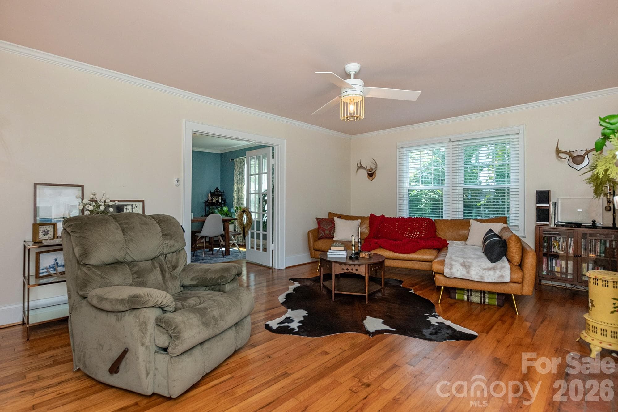 Single Family Residence at 403 Fairview Drive, Lexington, photo 6 of 33