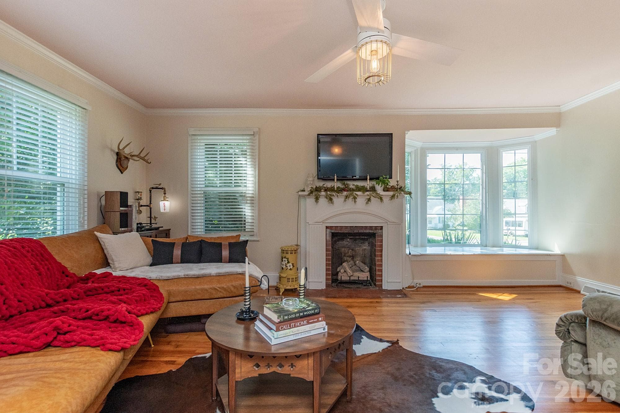 Single Family Residence at 403 Fairview Drive, Lexington, photo 7 of 33
