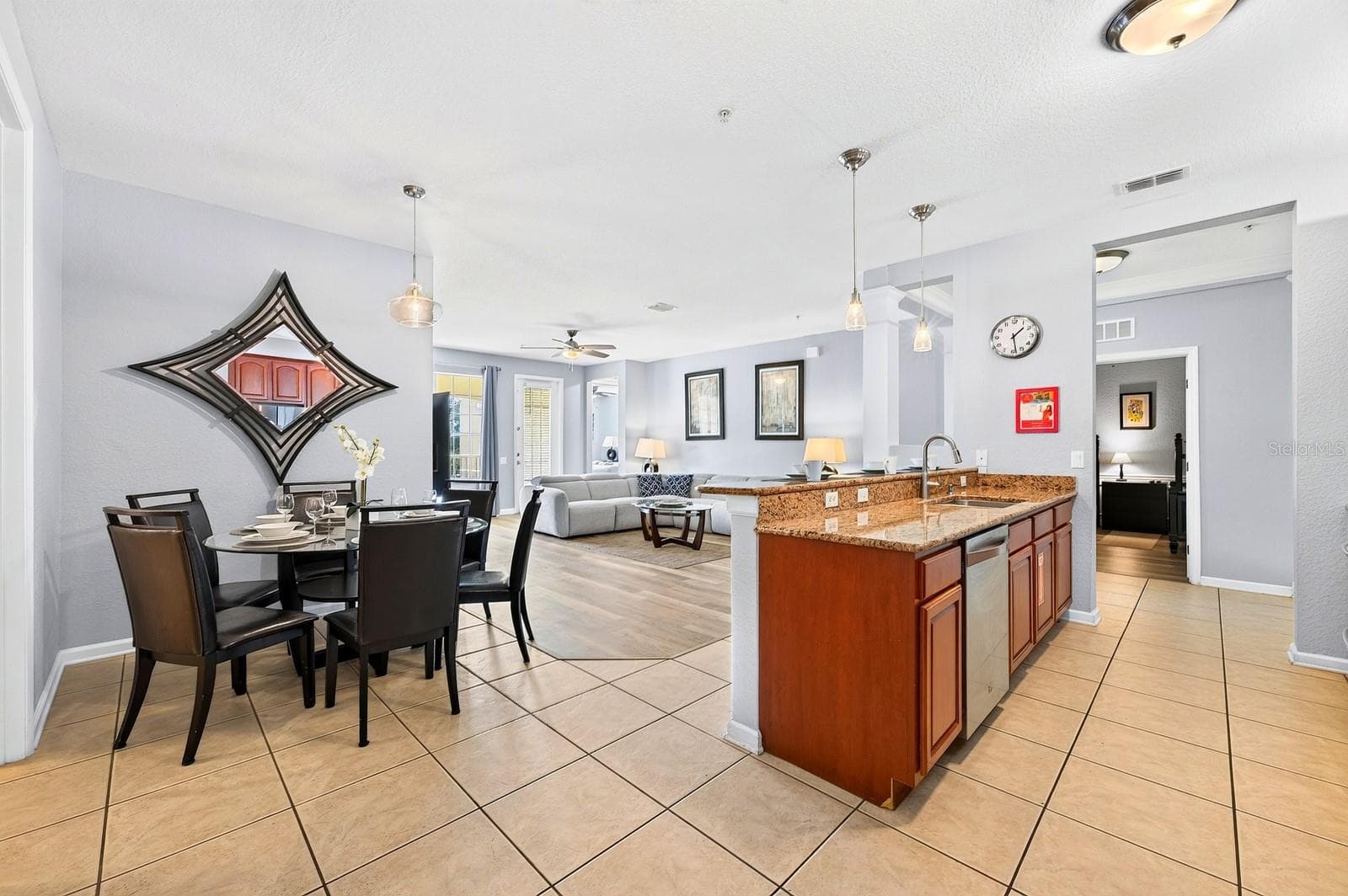 Open concept main living. - 5049 SHOREWAY LOOP #1-201, ORLANDO