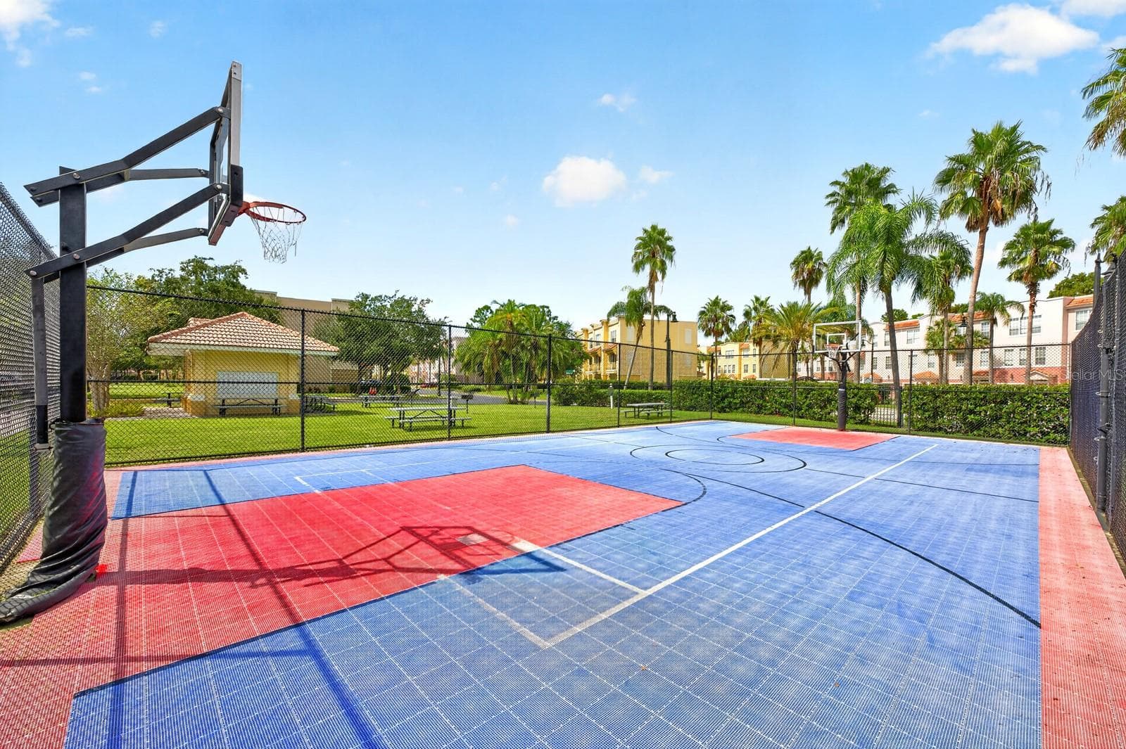 Basketball Courts. - 5049 SHOREWAY LOOP #1-201, ORLANDO