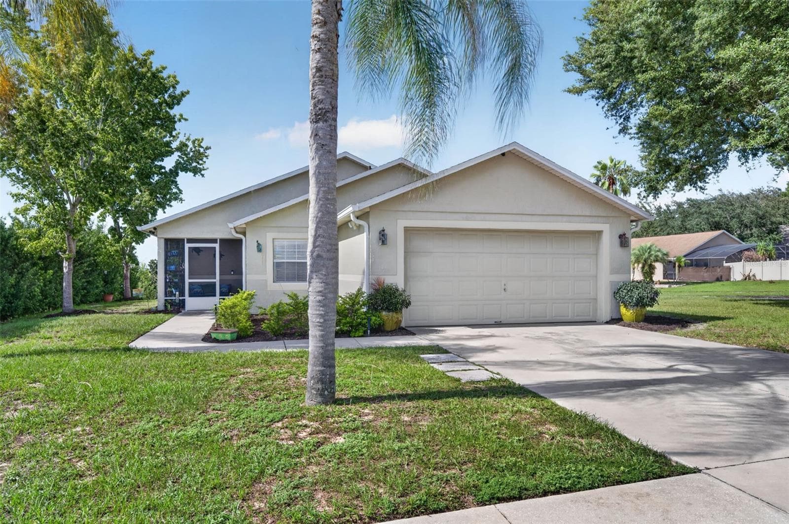 1390 WILLOW CREST DR