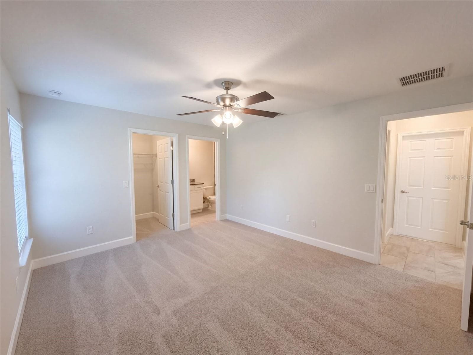 Single Family Residence at 5209 SW 128TH PL, OCALA, photo 4 of 13