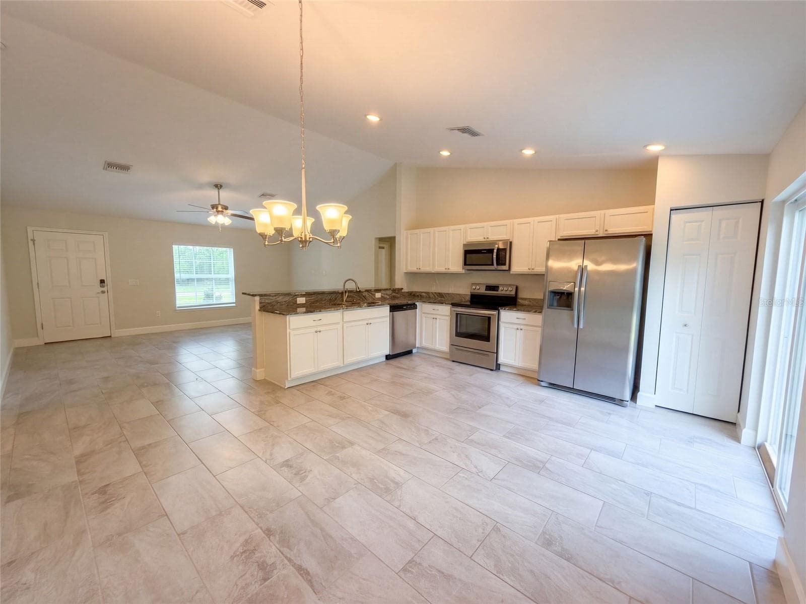Single Family Residence at 5209 SW 128TH PL, OCALA, photo 6 of 13