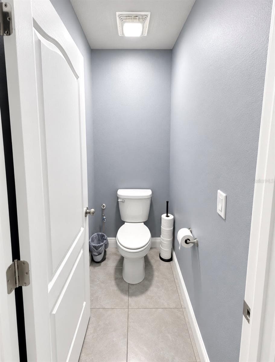 Single Family Residence at 635 AUTUMN STREAM DR, AUBURNDALE, photo 20 of 26
