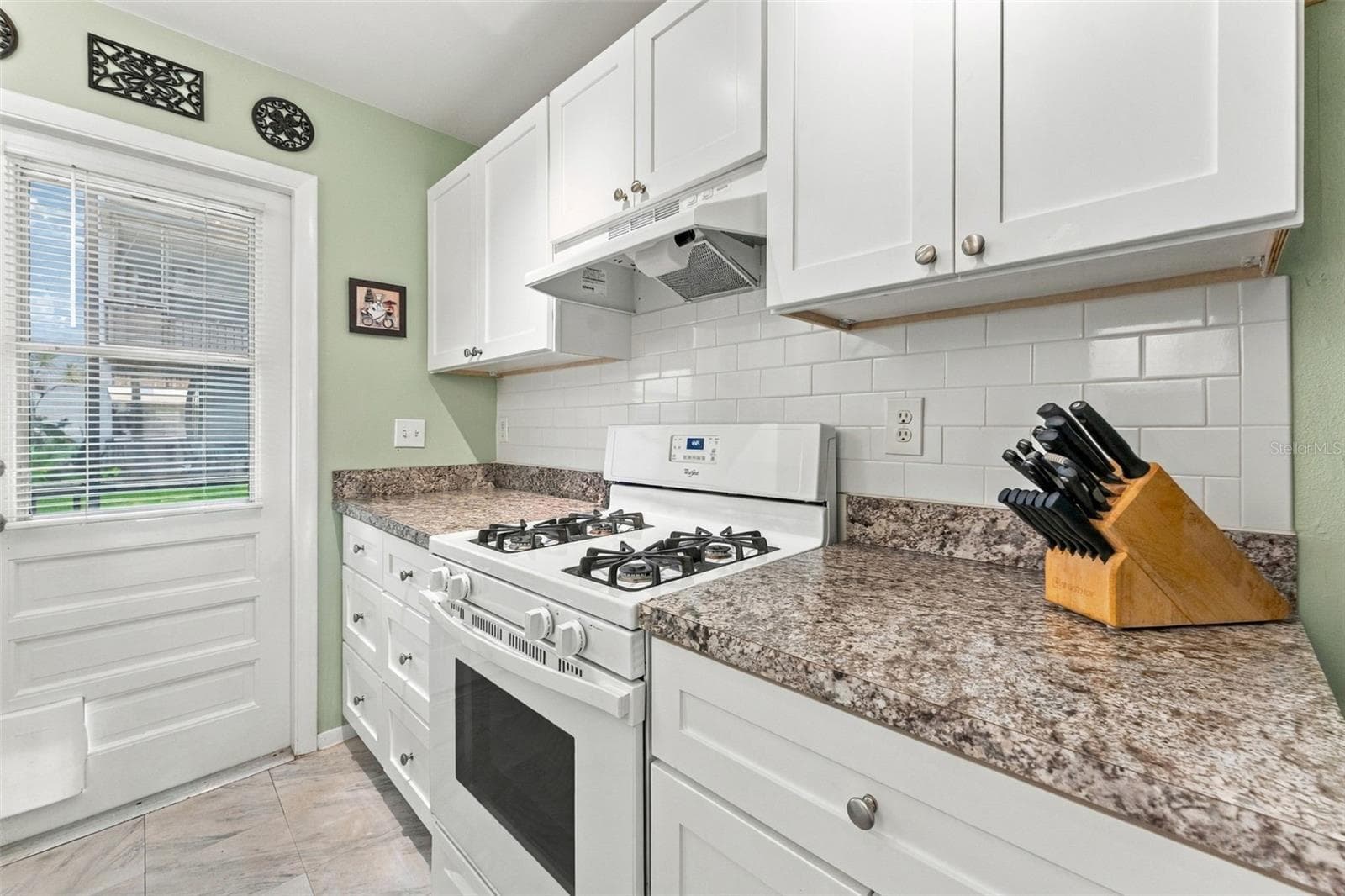 Condominium at 5971 TERRACE PARK DR N #108, ST PETERSBURG, photo 8 of 19