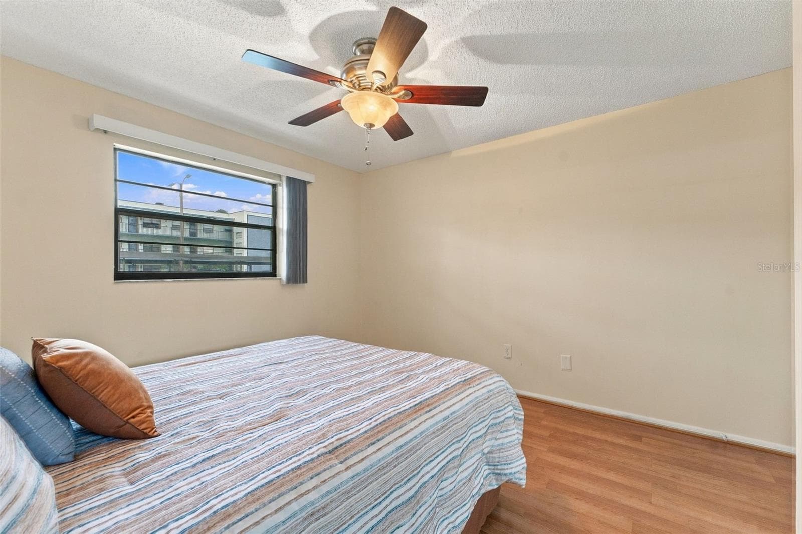 Guest bedroom - 5971 TERRACE PARK DR N #108, ST PETERSBURG