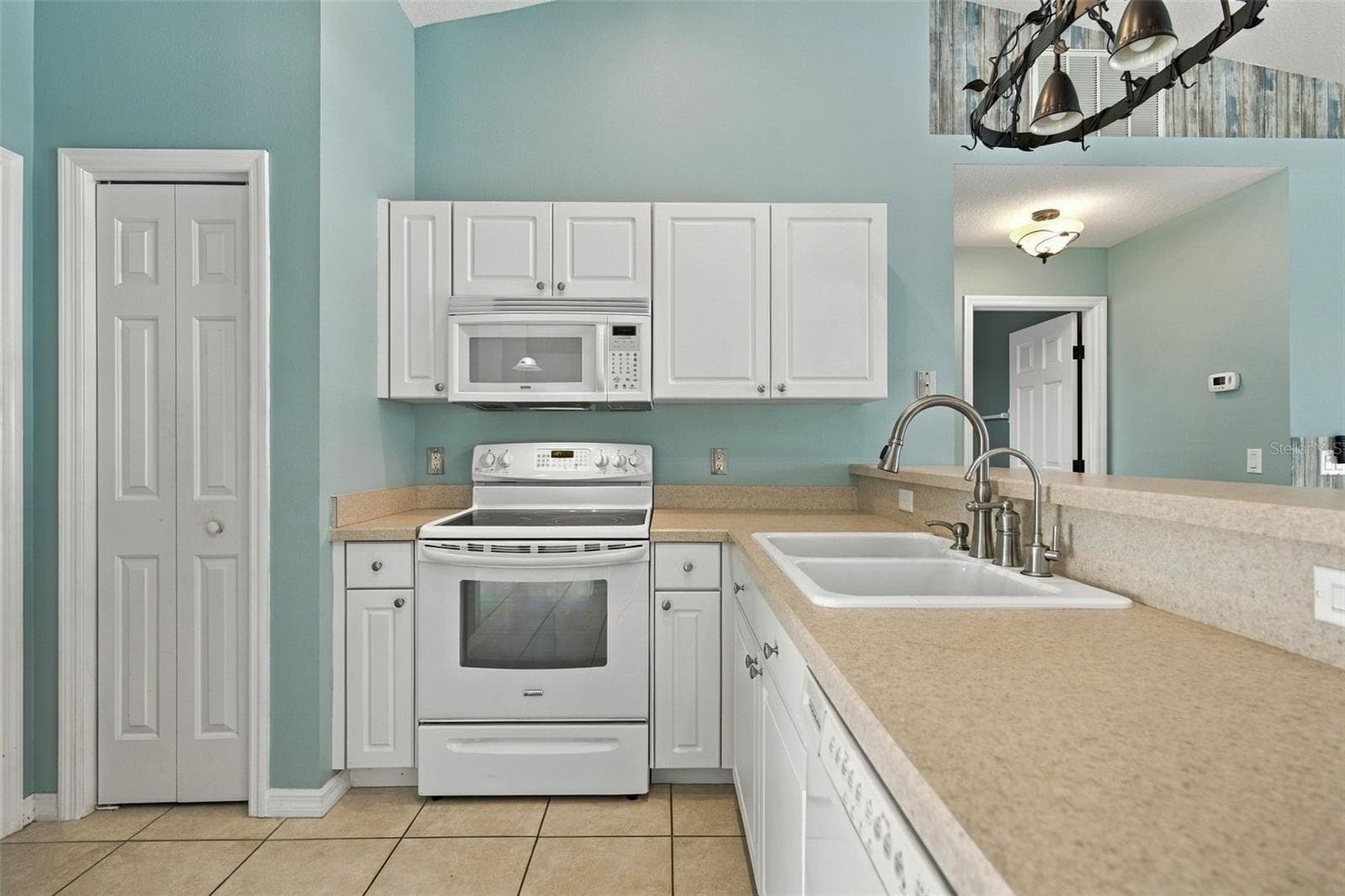 Single Family Residence at 1298 N TIMUCUAN TRL, INVERNESS, photo 12 of 46