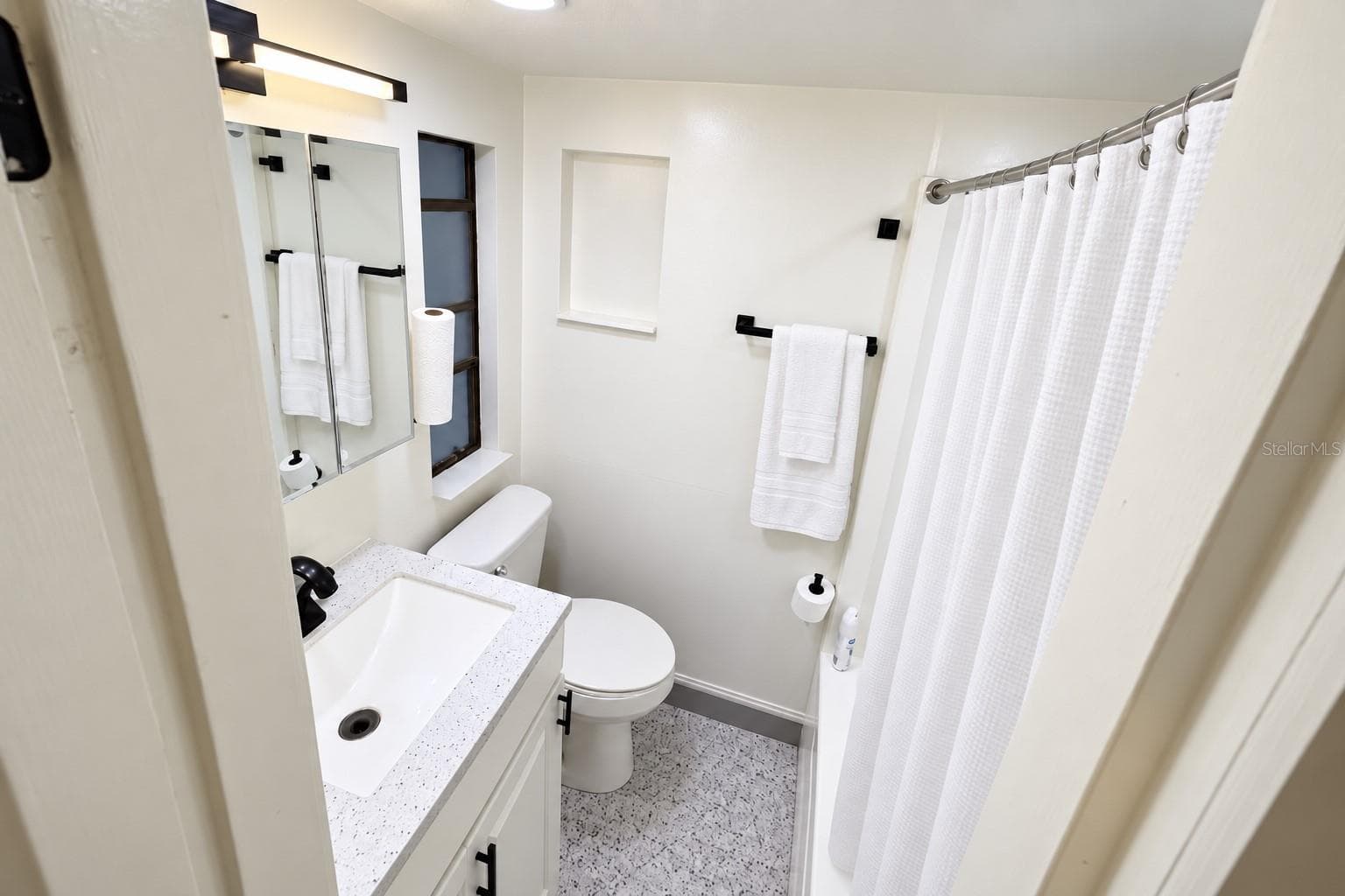Manufactured Home at 7690 GORDON LOOP, BROOKSVILLE, photo 13 of 18