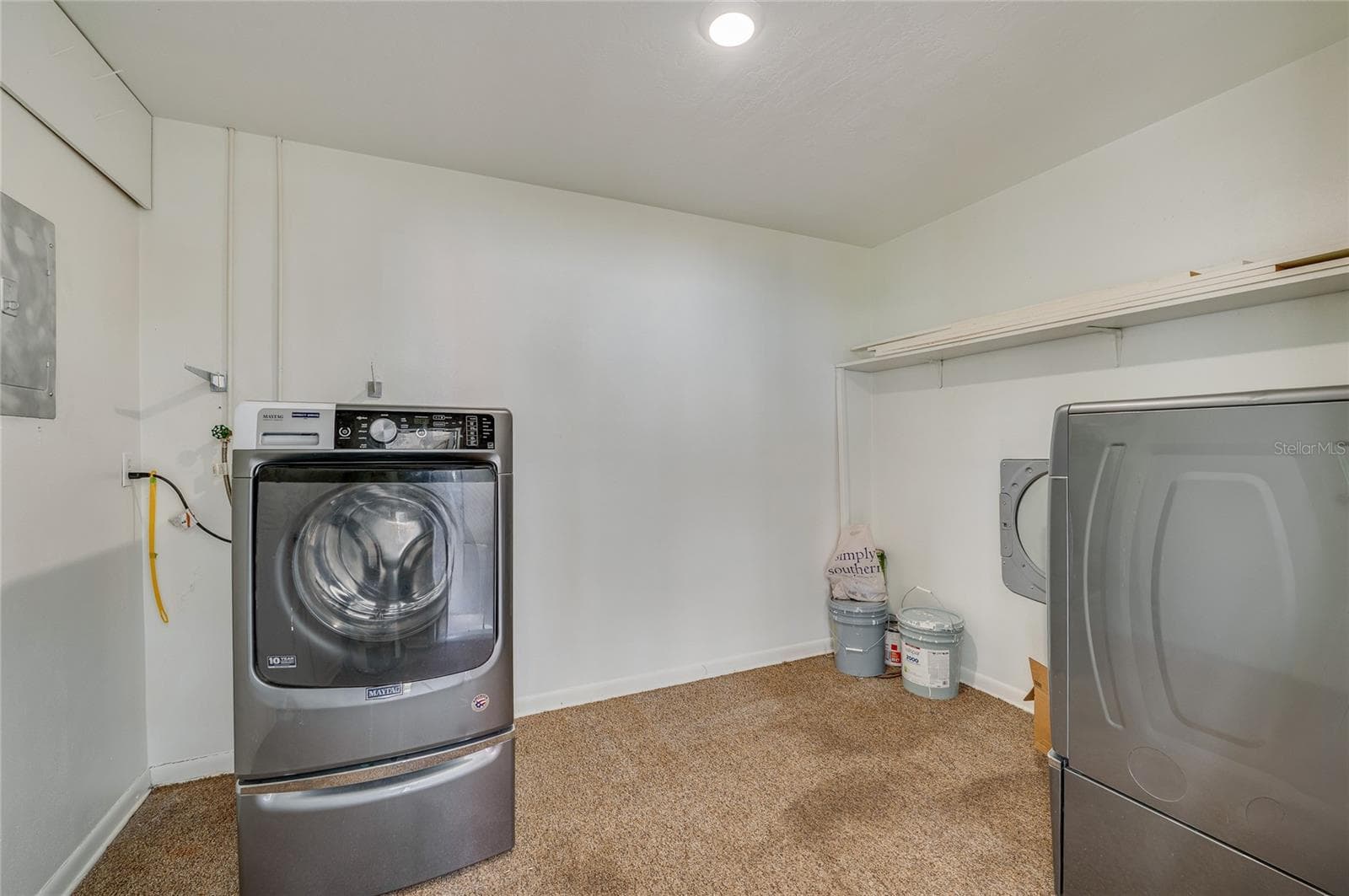 Single Family Residence at 971 N WAYCROSS CIR, DELTONA, photo 10 of 37