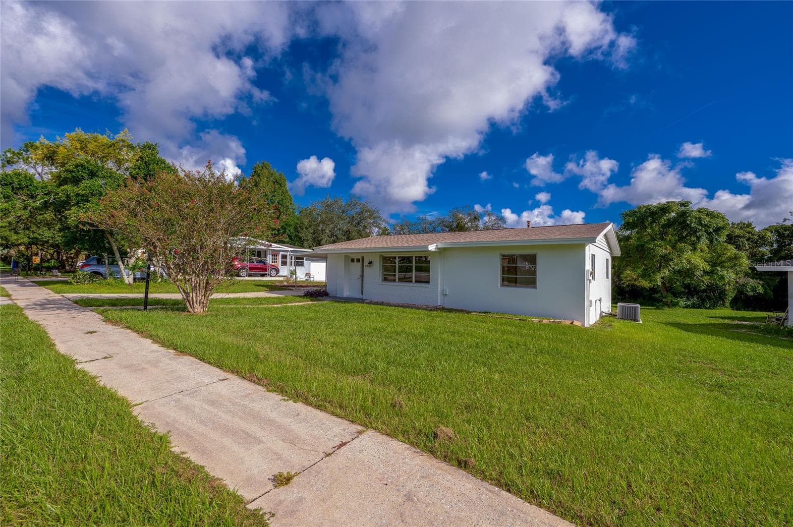 Single Family Residence at 971 N WAYCROSS CIR, DELTONA, photo 24 of 37