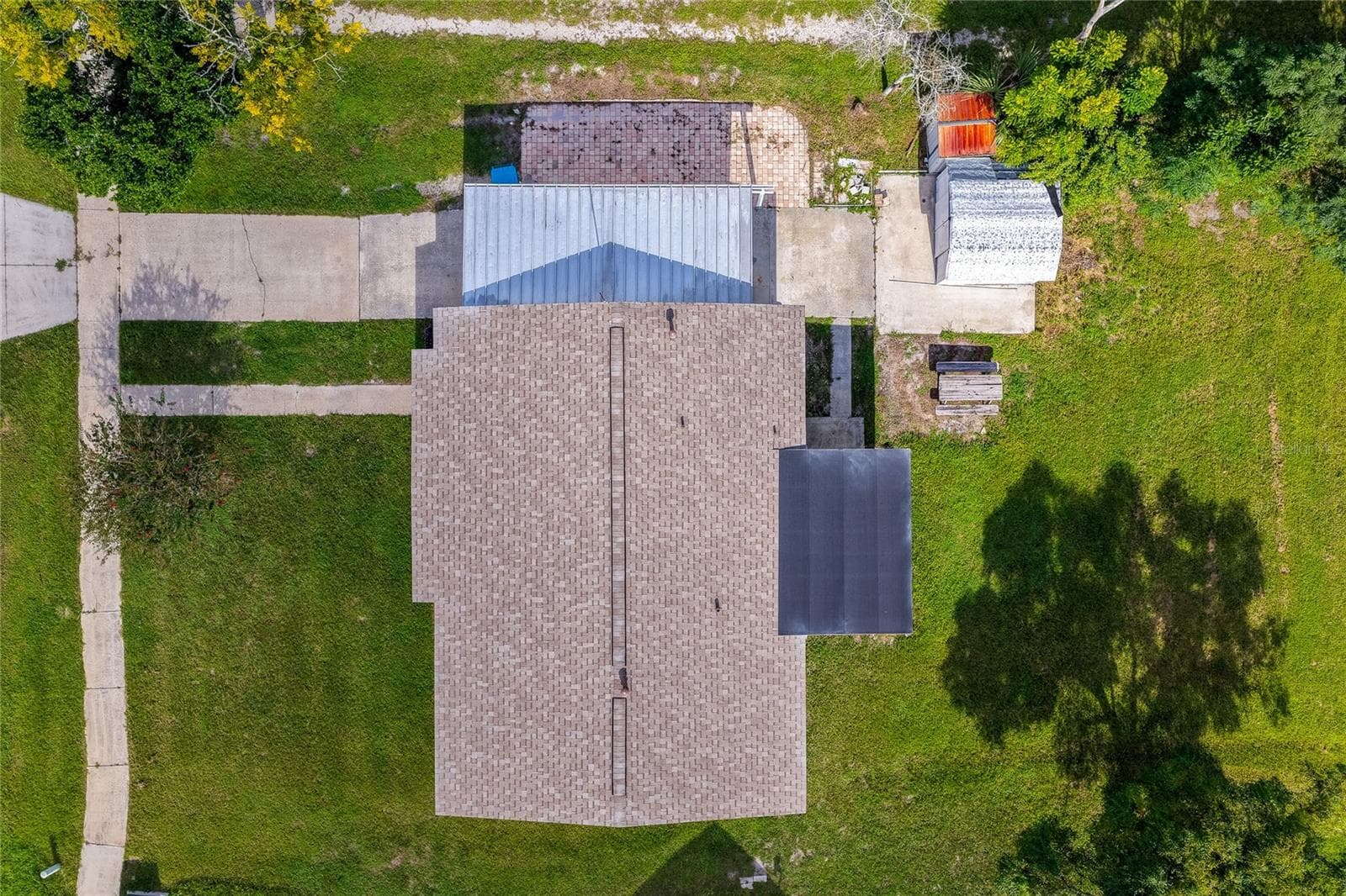 Single Family Residence at 971 N WAYCROSS CIR, DELTONA, photo 29 of 37