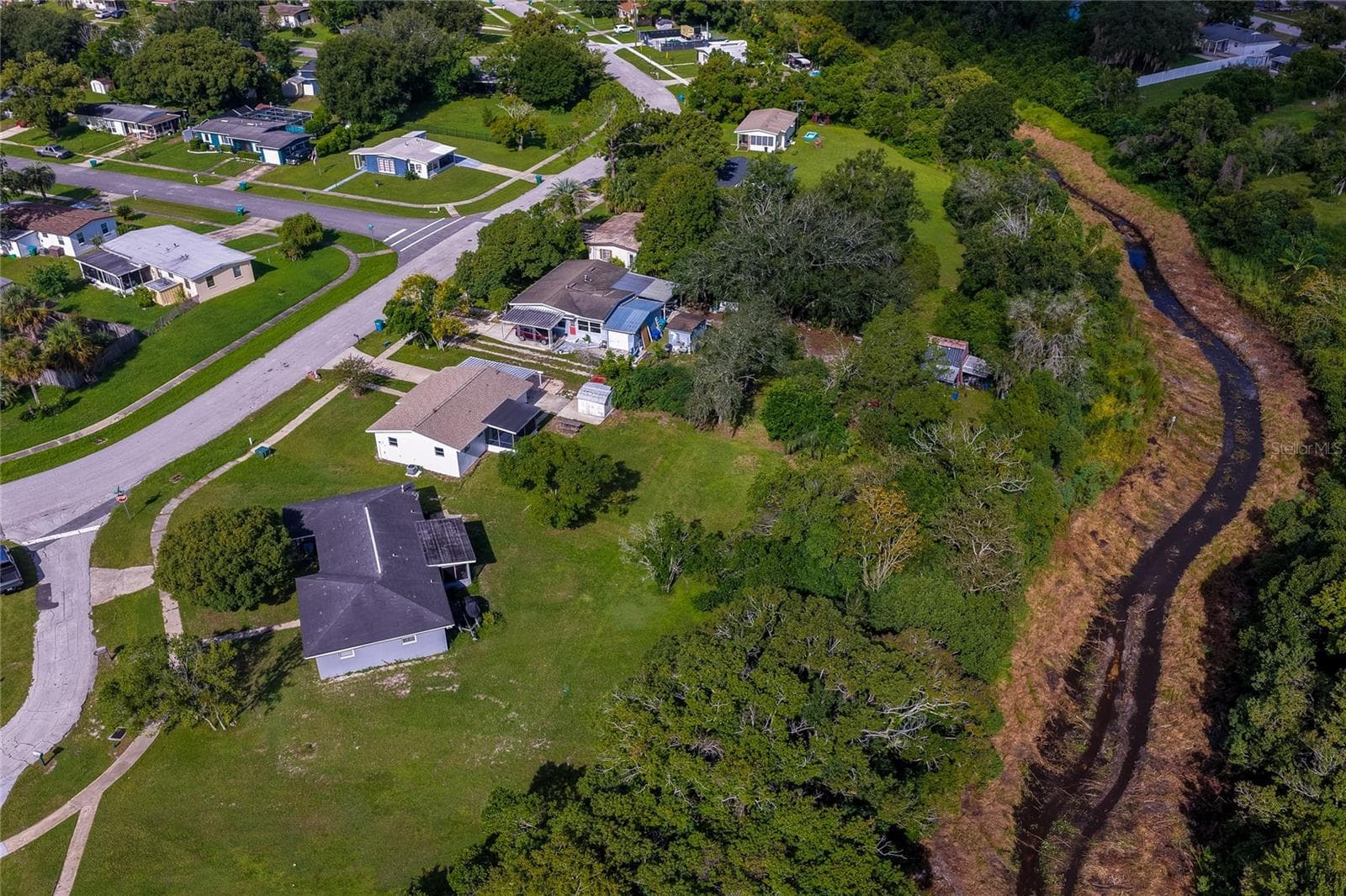 Single Family Residence at 971 N WAYCROSS CIR, DELTONA, photo 35 of 37