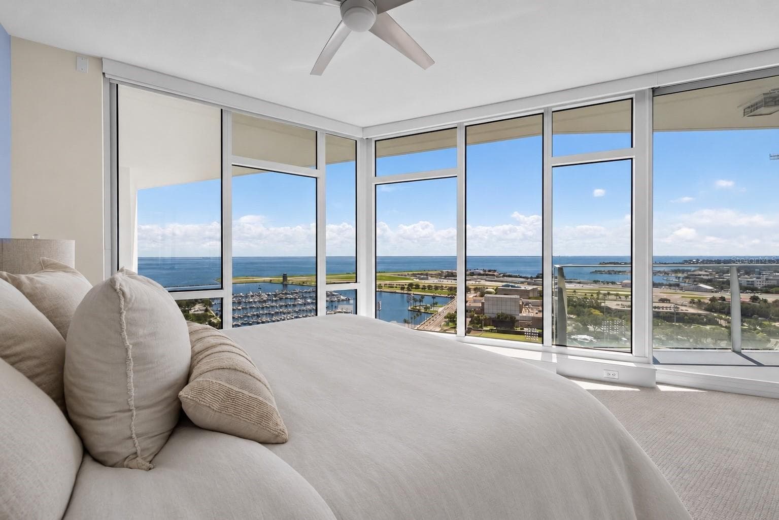 Primary Suite - 175 1ST ST S #2107, ST PETERSBURG