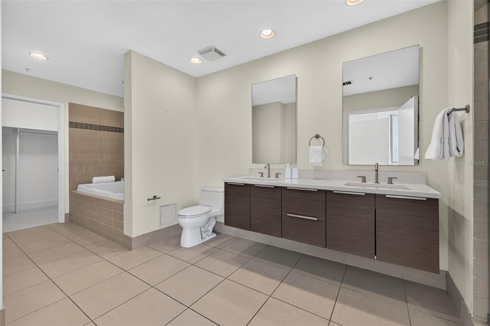 Primary Suite Bath - 175 1ST ST S #2107, ST PETERSBURG
