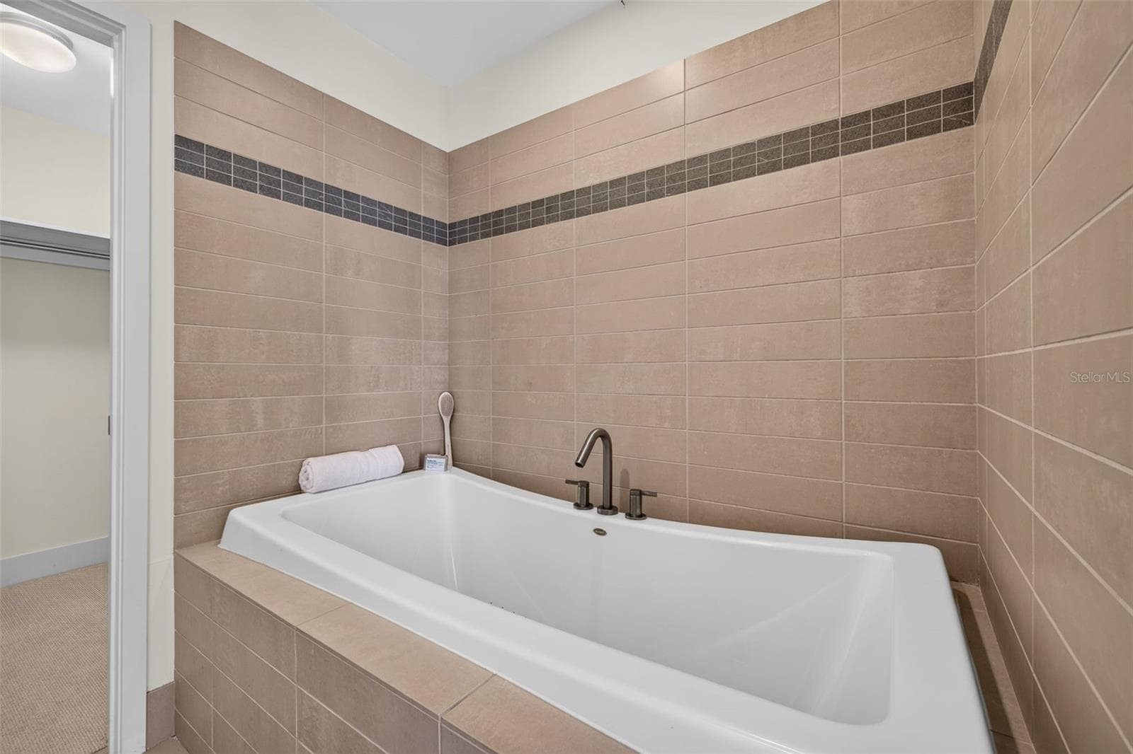 Primary Suite Bath - 175 1ST ST S #2107, ST PETERSBURG
