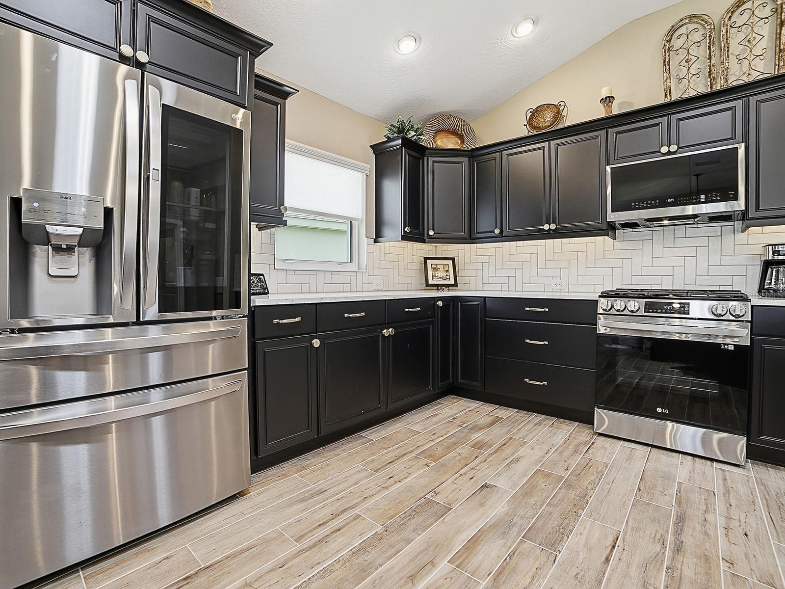 Single Family Residence at 3075 LICCIARDELLO PATH, THE VILLAGES, photo 11 of 56