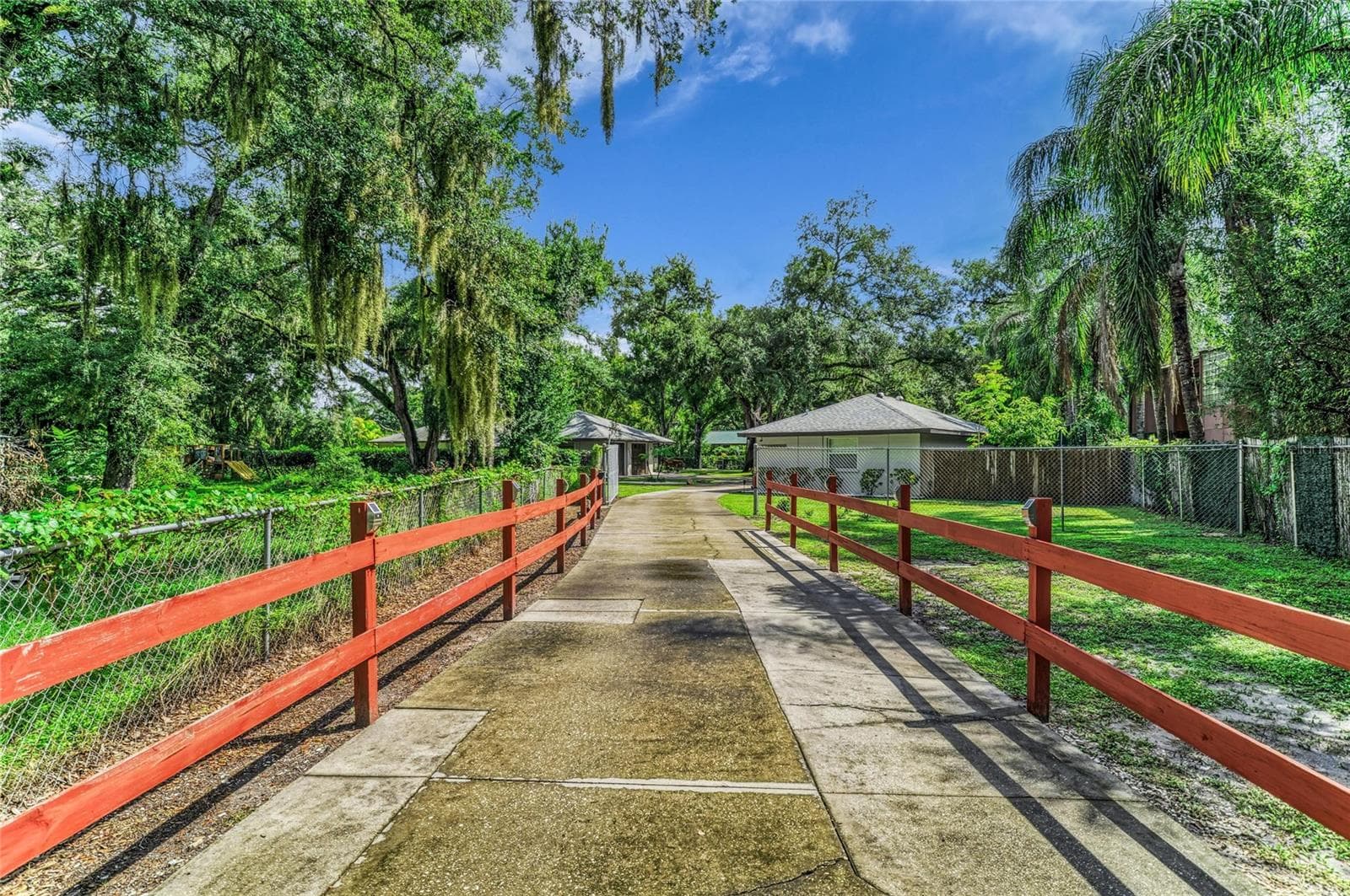 ENTRANCE - 5005 10TH LN E, BRADENTON